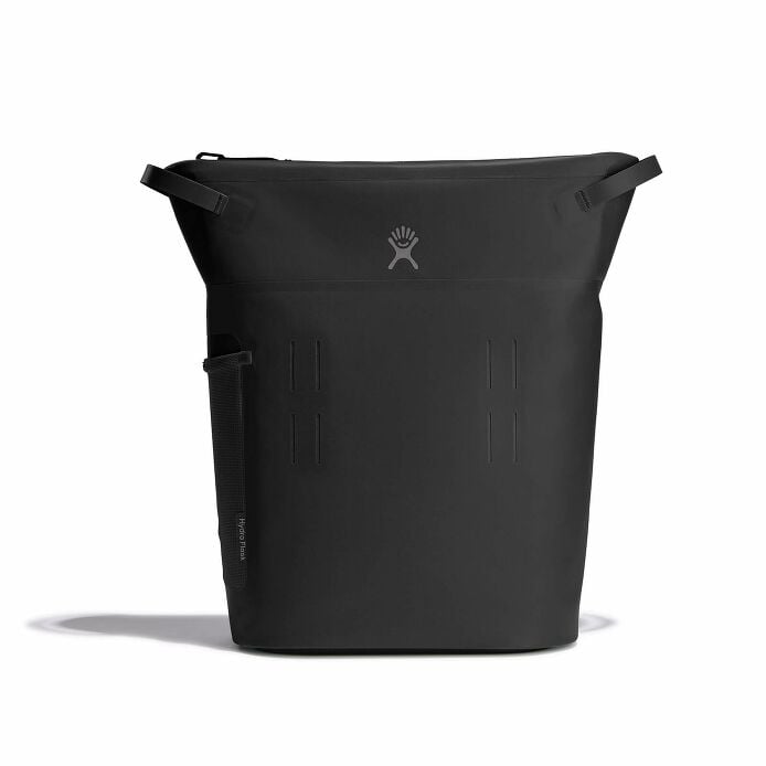 20-l-day-escapetm-pack-e0 20-l-day-escape-soft-cooler-pack-black-straight-on.jpg