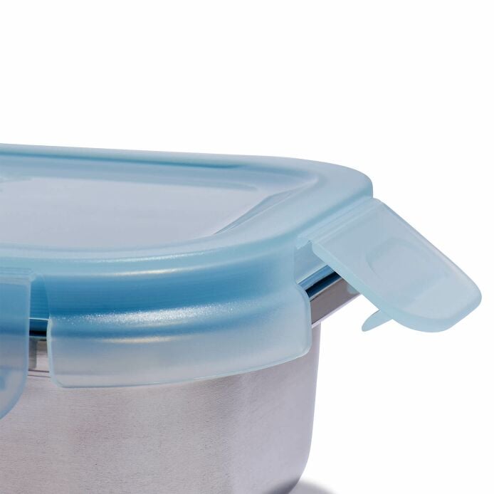 2-c-stainless-steel-food-container-p3 foca417-2-cup-food-container-rain-feature_1_1_1.jpg