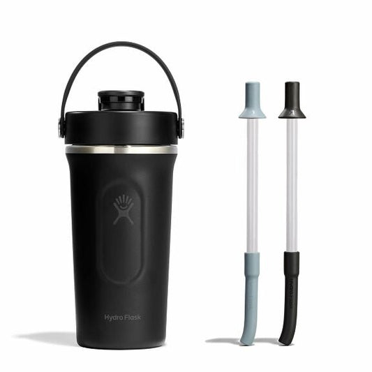 shaker-bottle-and-straw-bundle-f4 group_187_1__1.jpg