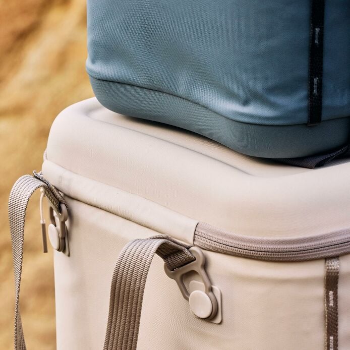 carryouttm-soft-cooler-30-l-u8 hf_carryout_bouwer_d1_l1_torrey_pines_still_life_0381_1_6.jpg