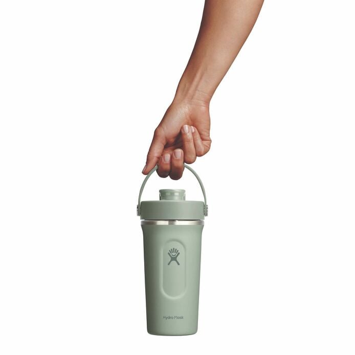 gym-bundle-e7 mxcc24374_24ozinsulatedshakerbottle_agave_hb_1.jpg